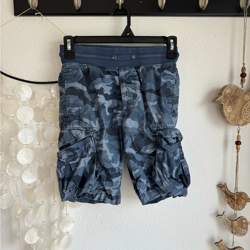 Boys Assorted Swim Shorts Size M (8-10).